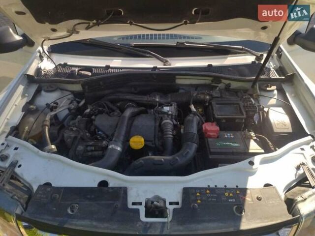 Рено Дастер, объемом двигателя 1.6 л и пробегом 120 тыс. км за 12600 $, фото 4 на Automoto.ua