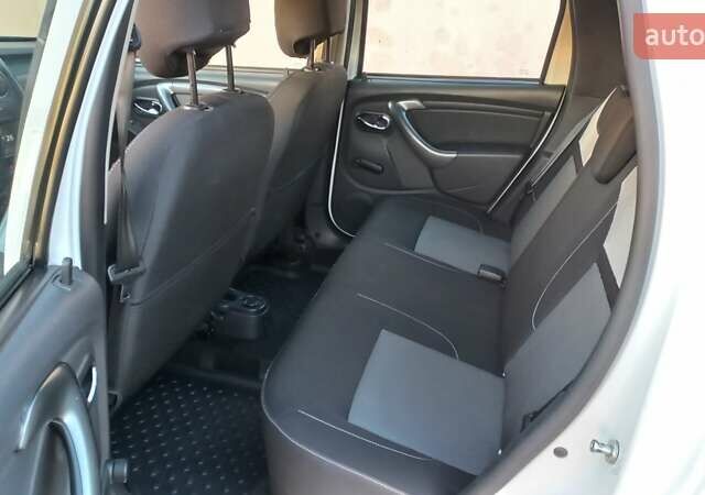 Рено Дастер, объемом двигателя 1.6 л и пробегом 170 тыс. км за 11300 $, фото 11 на Automoto.ua