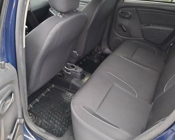 Рено Дастер, объемом двигателя 1.5 л и пробегом 305 тыс. км за 10200 $, фото 7 на Automoto.ua