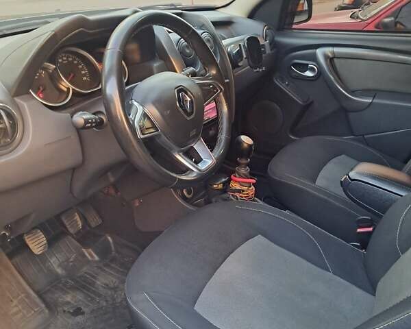 Рено Дастер, объемом двигателя 1.5 л и пробегом 185 тыс. км за 12800 $, фото 1 на Automoto.ua