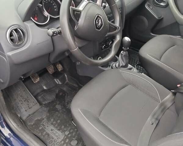 Рено Дастер, объемом двигателя 1.5 л и пробегом 305 тыс. км за 10200 $, фото 2 на Automoto.ua