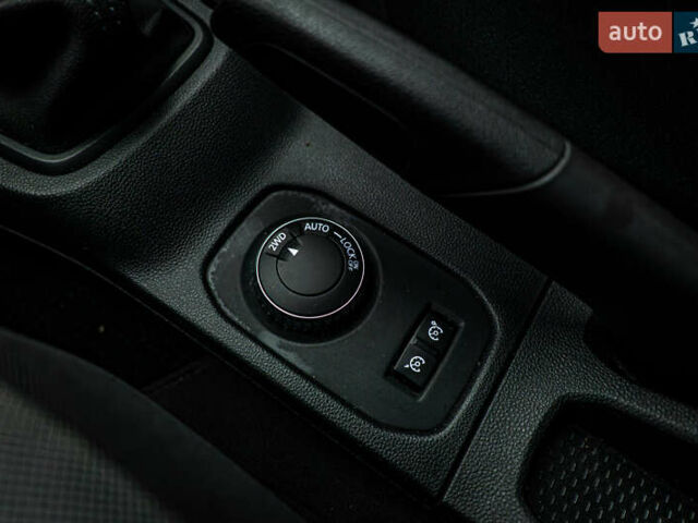 Рено Дастер, об'ємом двигуна 1.6 л та пробігом 94 тис. км за 13744 $, фото 17 на Automoto.ua