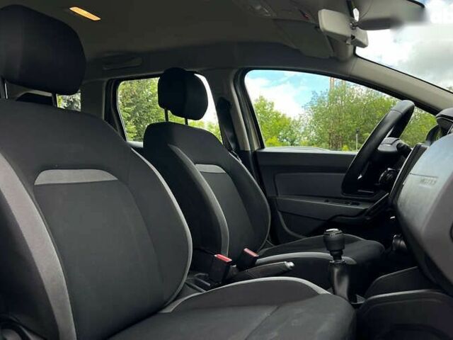 Рено Дастер, объемом двигателя 1.5 л и пробегом 121 тыс. км за 15490 $, фото 8 на Automoto.ua