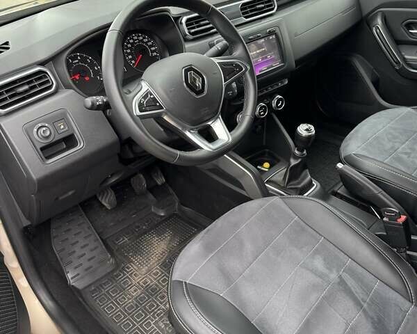 Рено Дастер, объемом двигателя 1.5 л и пробегом 50 тыс. км за 20000 $, фото 5 на Automoto.ua