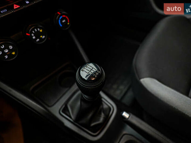 Рено Дастер, объемом двигателя 1.5 л и пробегом 65 тыс. км за 16780 $, фото 15 на Automoto.ua