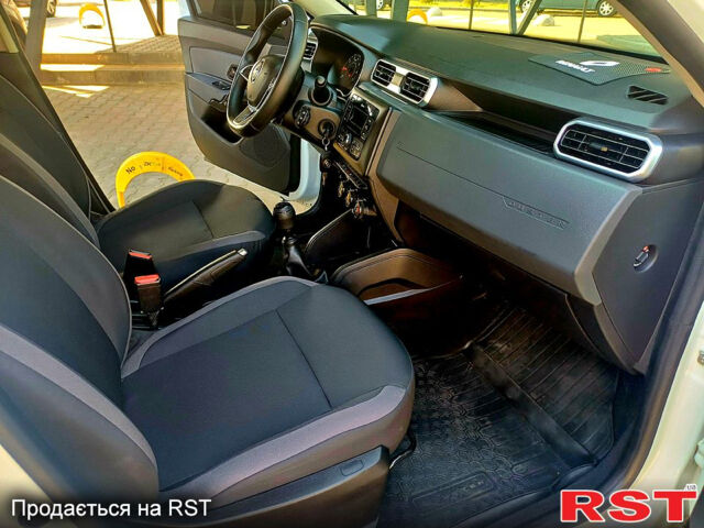 Рено Дастер, об'ємом двигуна 1.5 л та пробігом 70 тис. км за 13500 $, фото 6 на Automoto.ua