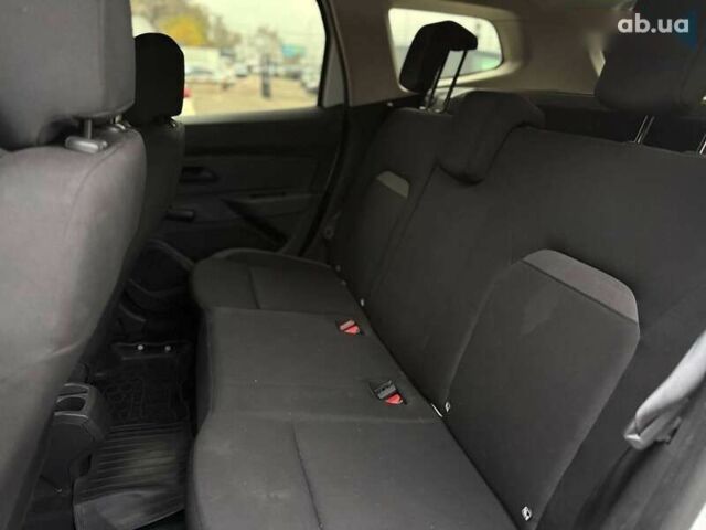 Рено Дастер, объемом двигателя 1.6 л и пробегом 220 тыс. км за 12500 $, фото 14 на Automoto.ua