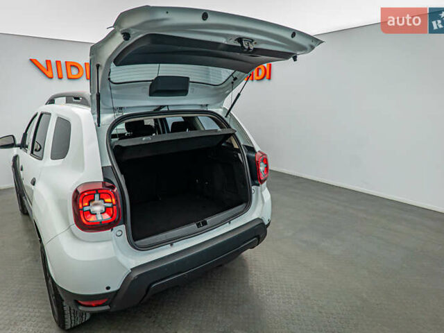 Рено Дастер, объемом двигателя 1.5 л и пробегом 111 тыс. км за 16360 $, фото 4 на Automoto.ua