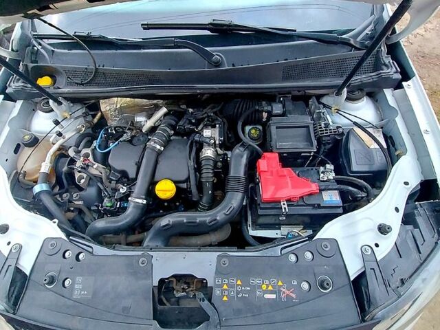 Рено Дастер, объемом двигателя 1.5 л и пробегом 80 тыс. км за 13600 $, фото 3 на Automoto.ua