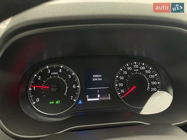Рено Дастер, объемом двигателя 1.6 л и пробегом 93 тыс. км за 15463 $, фото 6 на Automoto.ua