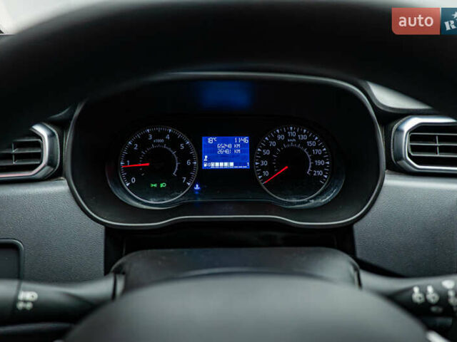 Рено Дастер, объемом двигателя 1.5 л и пробегом 65 тыс. км за 16780 $, фото 12 на Automoto.ua