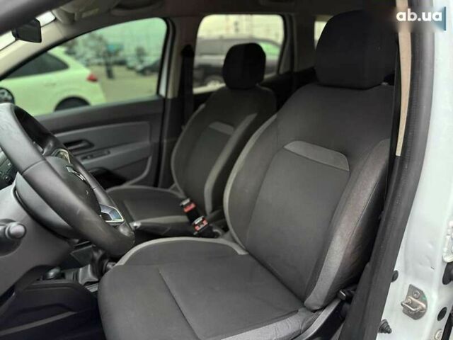 Рено Дастер, объемом двигателя 1.6 л и пробегом 220 тыс. км за 12500 $, фото 7 на Automoto.ua