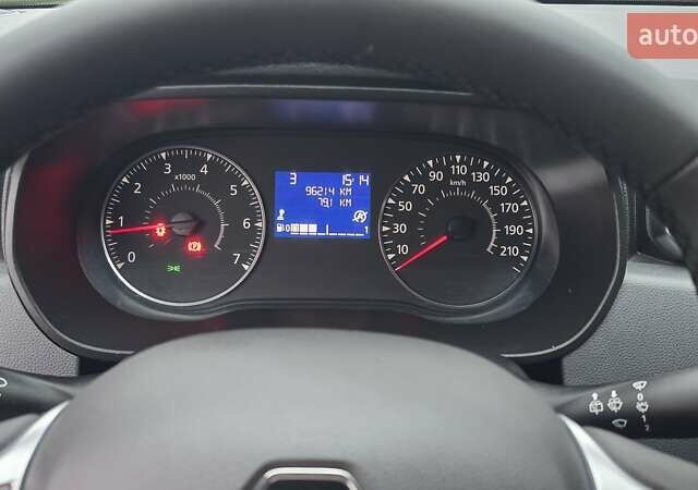 Рено Дастер, объемом двигателя 1.6 л и пробегом 96 тыс. км за 15700 $, фото 8 на Automoto.ua