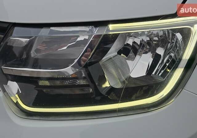 Рено Дастер, объемом двигателя 1.6 л и пробегом 96 тыс. км за 15700 $, фото 3 на Automoto.ua