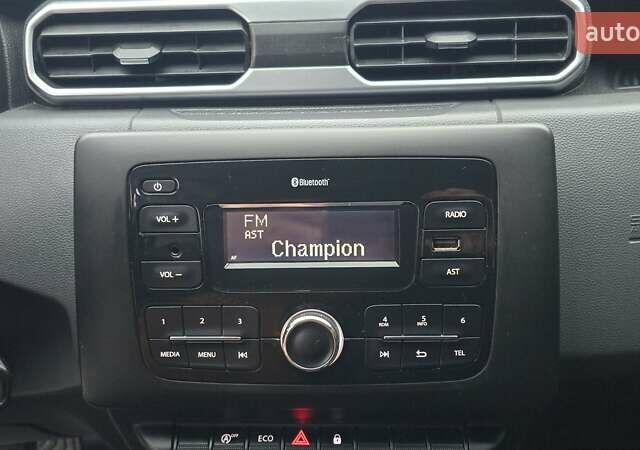 Рено Дастер, объемом двигателя 1.6 л и пробегом 96 тыс. км за 15700 $, фото 9 на Automoto.ua