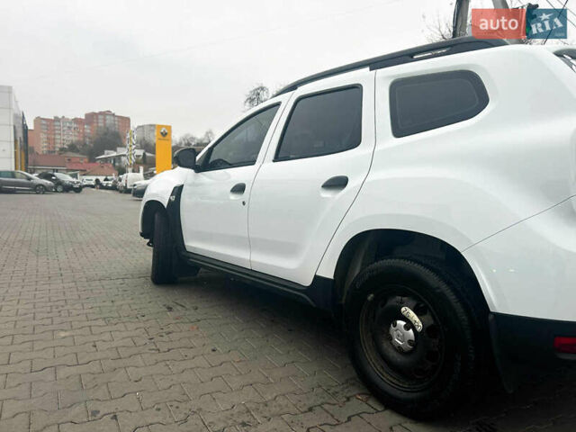 Рено Дастер, объемом двигателя 1.5 л и пробегом 160 тыс. км за 15000 $, фото 3 на Automoto.ua