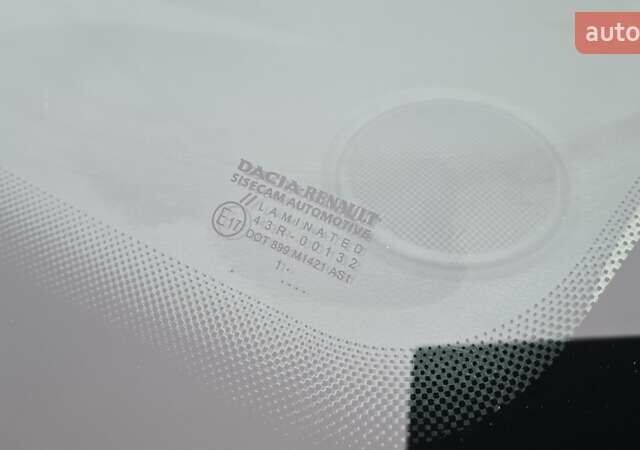 Рено Дастер, объемом двигателя 1.6 л и пробегом 96 тыс. км за 15700 $, фото 24 на Automoto.ua