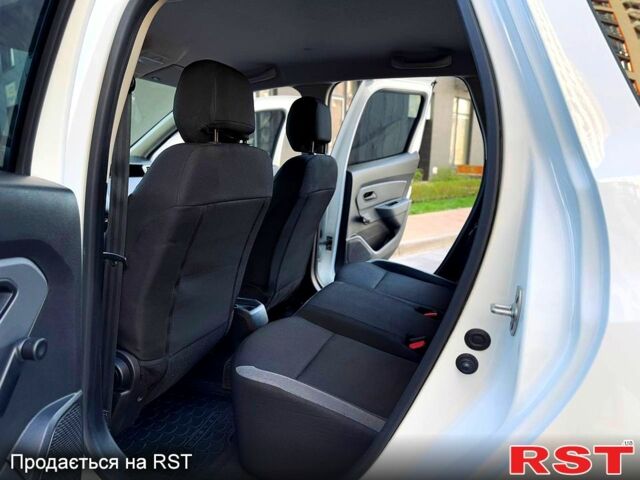 Рено Дастер, объемом двигателя 15 л и пробегом 59 тыс. км за 15300 $, фото 4 на Automoto.ua