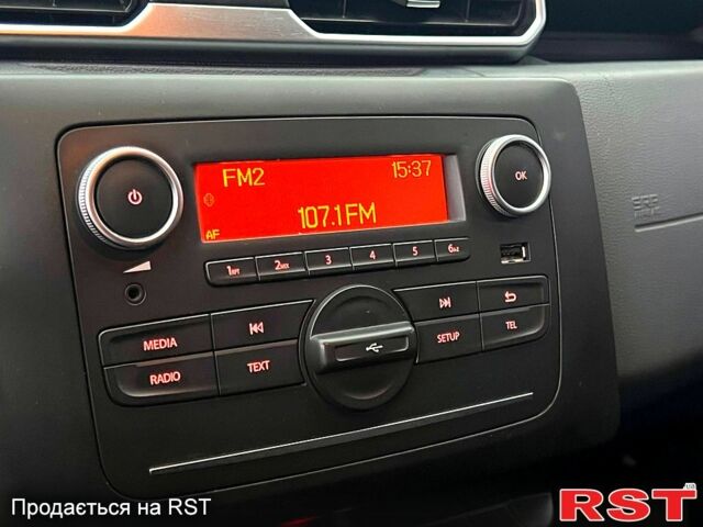 Рено Дастер, об'ємом двигуна 1.5 л та пробігом 224 тис. км за 13700 $, фото 3 на Automoto.ua