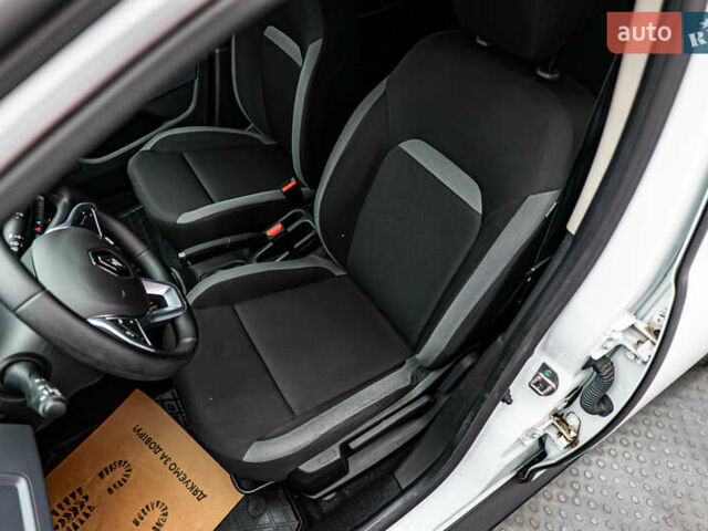 Рено Дастер, об'ємом двигуна 1.5 л та пробігом 115 тис. км за 17558 $, фото 8 на Automoto.ua