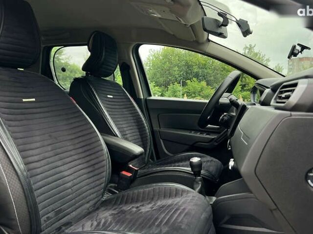 Рено Дастер, объемом двигателя 1.6 л и пробегом 46 тыс. км за 17700 $, фото 8 на Automoto.ua