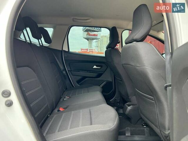 Рено Дастер, объемом двигателя 1.5 л и пробегом 180 тыс. км за 19200 $, фото 15 на Automoto.ua