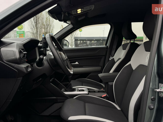 Рено Дастер, объемом двигателя 1.2 л и пробегом 0 тыс. км за 27896 $, фото 12 на Automoto.ua