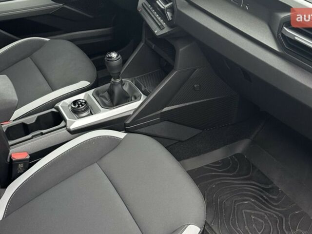 Рено Дастер, об'ємом двигуна 1.2 л та пробігом 0 тис. км за 26564 $, фото 5 на Automoto.ua