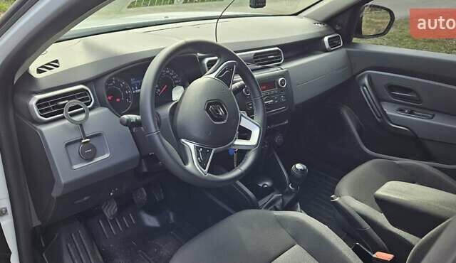 Рено Дастер, объемом двигателя 1.6 л и пробегом 25 тыс. км за 17200 $, фото 6 на Automoto.ua