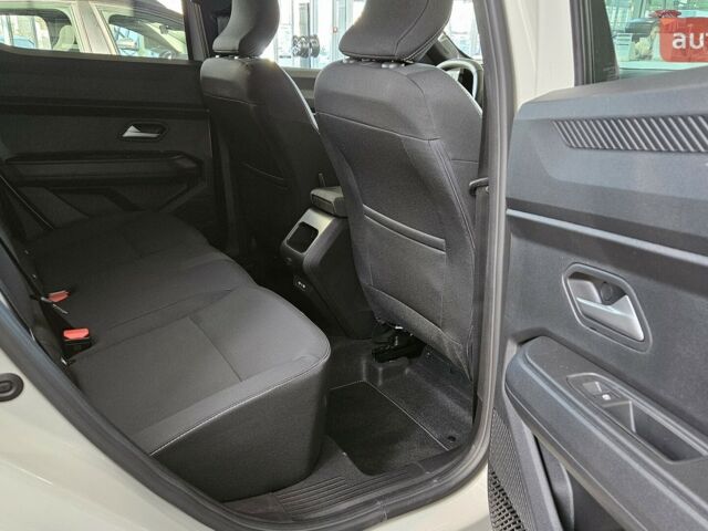 Рено Дастер, объемом двигателя 1.2 л и пробегом 0 тыс. км за 28869 $, фото 23 на Automoto.ua