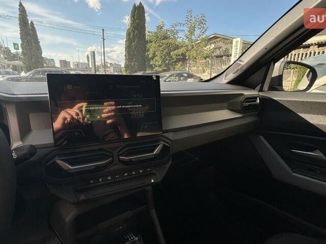 купить новое авто Рено Дастер 2025 года от официального дилера Автоцентр AUTO.RIA Рено фото