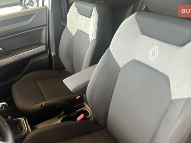 Рено Дастер, объемом двигателя 1.5 л и пробегом 0 тыс. км за 25338 $, фото 5 на Automoto.ua