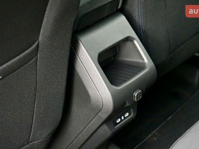 Рено Дастер, объемом двигателя 1.2 л и пробегом 0 тыс. км за 29398 $, фото 25 на Automoto.ua