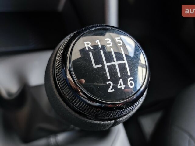 Рено Дастер, об'ємом двигуна 1.2 л та пробігом 0 тис. км за 27325 $, фото 22 на Automoto.ua