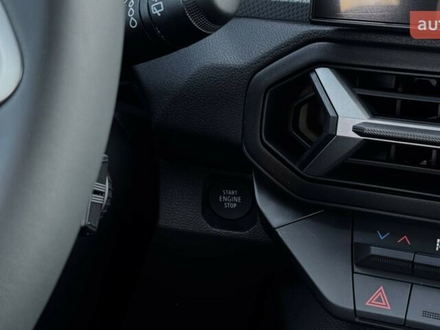 Рено Дастер, об'ємом двигуна 1.5 л та пробігом 0 тис. км за 25297 $, фото 17 на Automoto.ua