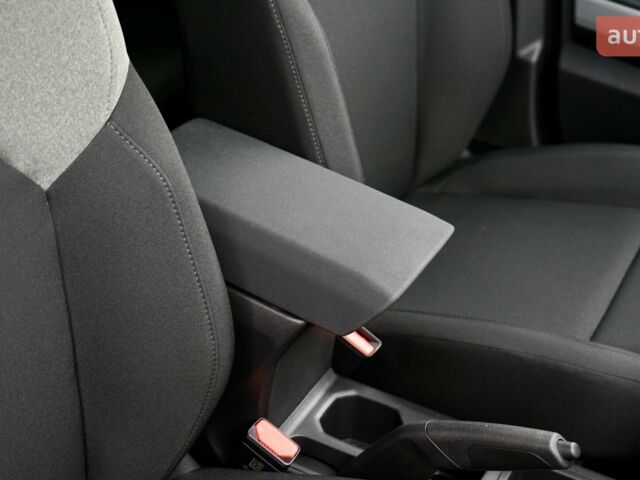 Рено Дастер, объемом двигателя 1.5 л и пробегом 0 тыс. км за 25701 $, фото 23 на Automoto.ua