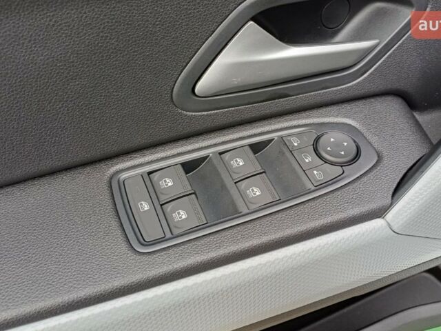 Рено Дастер, об'ємом двигуна 1.5 л та пробігом 0 тис. км за 25321 $, фото 8 на Automoto.ua