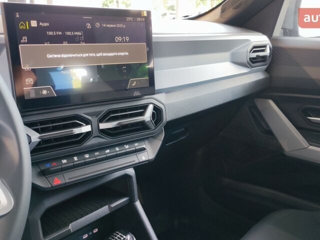 Рено Дастер, об'ємом двигуна 1.2 л та пробігом 0 тис. км за 27325 $, фото 21 на Automoto.ua