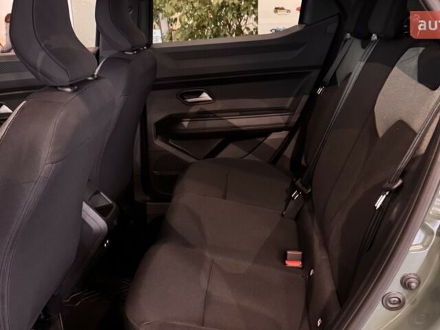 Рено Дастер, объемом двигателя 1.5 л и пробегом 0 тыс. км за 25678 $, фото 16 на Automoto.ua