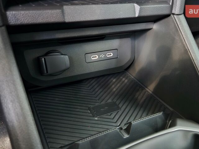 Рено Дастер, об'ємом двигуна 1.2 л та пробігом 0 тис. км за 28219 $, фото 32 на Automoto.ua