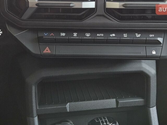 Рено Дастер, объемом двигателя 1.2 л и пробегом 0 тыс. км за 27032 $, фото 24 на Automoto.ua