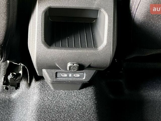 Рено Дастер, об'ємом двигуна 1.2 л та пробігом 0 тис. км за 29357 $, фото 18 на Automoto.ua