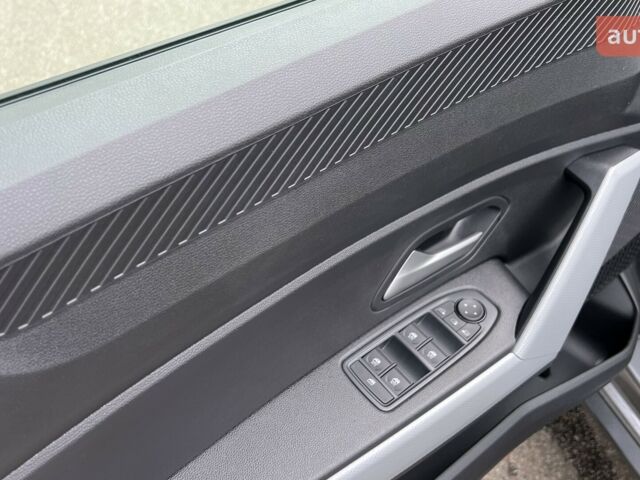 купить новое авто Рено Дастер 2025 года от официального дилера Автоцентр AUTO.RIA Рено фото
