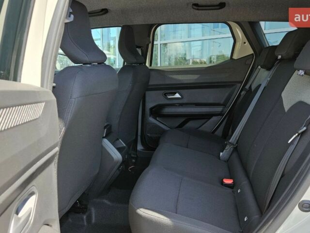 Рено Дастер, об'ємом двигуна 1.2 л та пробігом 0 тис. км за 27316 $, фото 22 на Automoto.ua