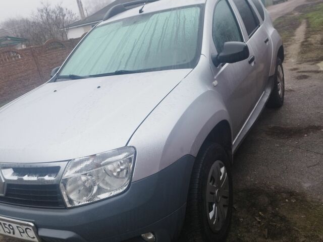 Серый Рено Дастер, объемом двигателя 1.5 л и пробегом 245 тыс. км за 7200 $, фото 2 на Automoto.ua