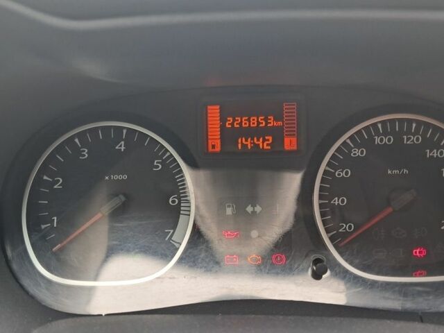 Сірий Рено Дастер, об'ємом двигуна 1.5 л та пробігом 226 тис. км за 7700 $, фото 2 на Automoto.ua