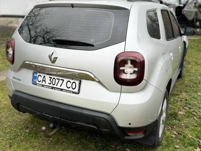 Серый Рено Дастер, объемом двигателя 1.5 л и пробегом 250 тыс. км за 8500 $, фото 2 на Automoto.ua