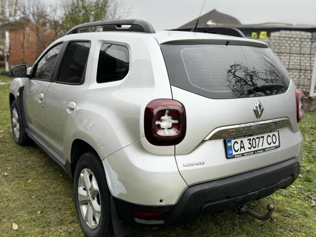 Серый Рено Дастер, объемом двигателя 1.5 л и пробегом 250 тыс. км за 8500 $, фото 1 на Automoto.ua