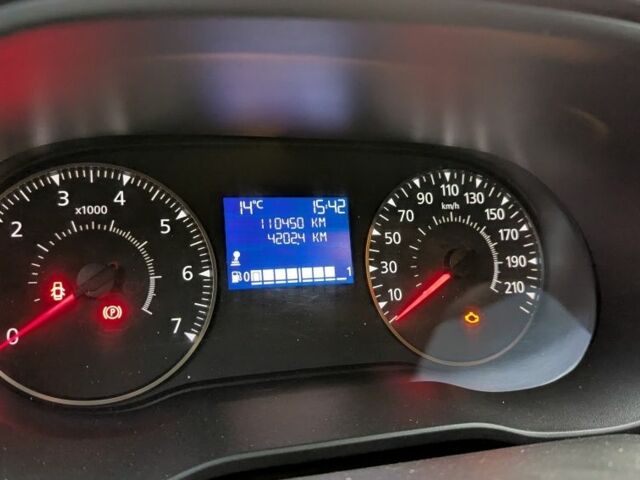 Серый Рено Дастер, объемом двигателя 0 л и пробегом 44 тыс. км за 15200 $, фото 3 на Automoto.ua