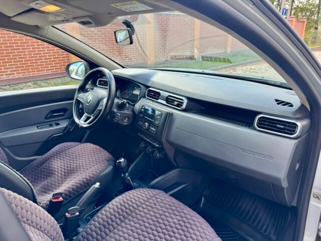 Рено Дастер 2021 в Сумах на Automoto.ua Серый Рено Дастер, объемом двигателя 1.5 л и пробегом 160 тыс. км за 16000 $, фото 11 на Automoto.ua